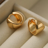 1 par de pendientes de aro chapados en oro de 18 quilates chapados en cobre de color sólido de estilo francés de estilo simple