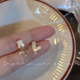 Dulce forma de corazón alas nudo de lazo chapado en cobre incrustaciones perlas artificiales pendientes de aro de diamante artificial pendientes colgantes pendientes 1 par
