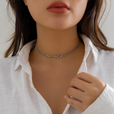 Collar de cobre de color sólido triangular de estilo simple