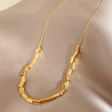 Collar con colgante de diamantes de imitación con incrustaciones de perlas de cobre y acero titanio y mariposa, flor a la moda, 1 pieza