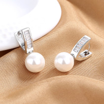 1 par de pendientes de perlas artificiales chapados en cobre geométricos de moda