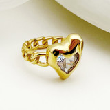 Cadenas en forma de corazón de estilo vintage con estampado de anillos chapados en oro con incrustaciones de acero inoxidable