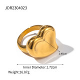 Anillos chapados en oro de 18 quilates con revestimiento de acero inoxidable en forma de corazón de estilo simple