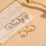 1 par de pendientes elegantes chapados en forma de C Retro con incrustaciones de perlas de imitación de cobre y circonita chapados en oro de 14K