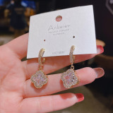 Pendientes Colgantes De Circonita Chapado En Cobre De Flor De Moda 1 Par
