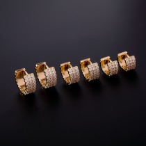 3 pares de aretes chapados en oro con incrustaciones de cobre y circonitas redondas de estilo simple