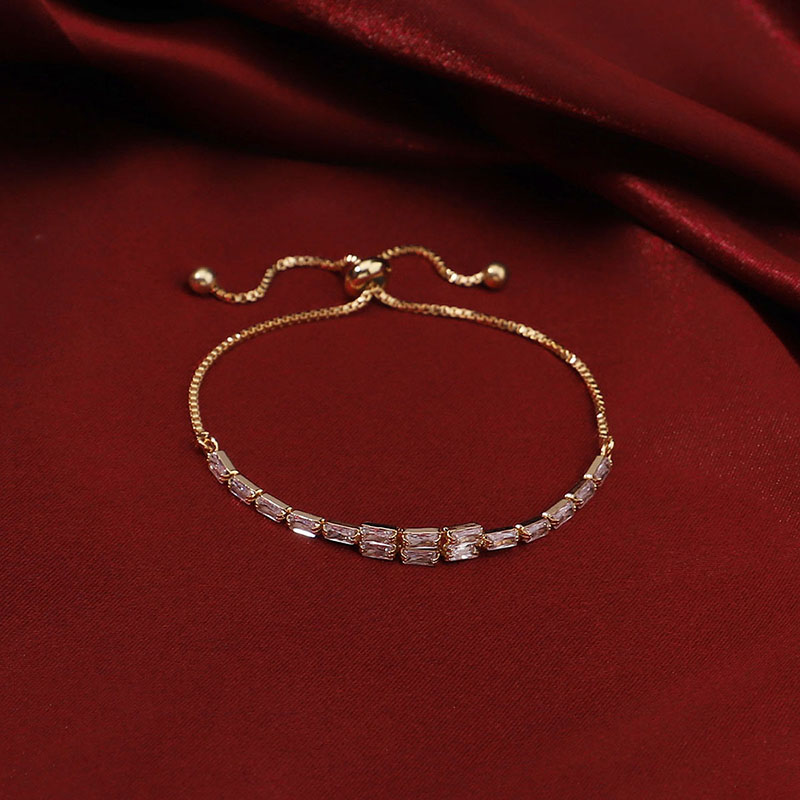 Pulseras chapadas en oro de 18 quilates con incrustaciones de cobre y color sólido de estilo simple