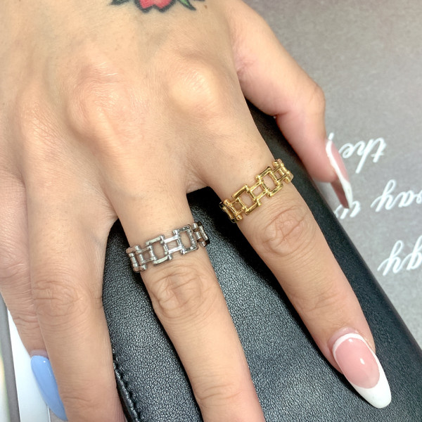 Anillos casuales con revestimiento de acero de titanio geométrico hip-hop