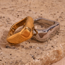 Anillos chapados en oro de 18 quilates con revestimiento de acero inoxidable de color sólido de estilo simple y clásico