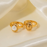 Anillos chapados en oro de 18 quilates con incrustaciones de perlas redondas elegantes de acero inoxidable