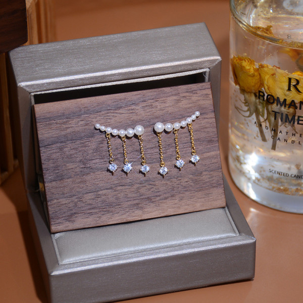 1 par de pendientes colgantes chapados en oro de 14K con incrustaciones de borlas de estilo Simple de estilo de hadas, perlas artificiales de cobre y circonita