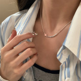Collar chapado en cobre con cara sonriente de estilo simple