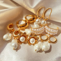 1 par de pendientes colgantes chapados en oro de 18 quilates con forma de C de estilo barroco, chapado en flores geométricas, perlas de imitación, cobre