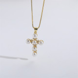 1 pieza de collar con colgante de circonita y perlas con incrustaciones de cadena de cobre cruzada a la moda