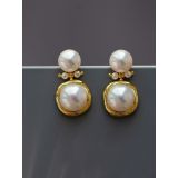 1 par de pendientes colgantes de perlas de cobre con incrustaciones redondas de estilo simple