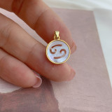 Encantos chapados en oro de 18K de Shell con incrustaciones de cobre de constelación de estilo simple