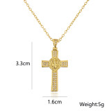 Collar con colgante de cruz de circonio chapado en oro de cobre de moda de 18 quilates