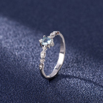 Exquisito anillo de Topacio azul con circonita a la moda europea y americana de topacio pequeño, joyería