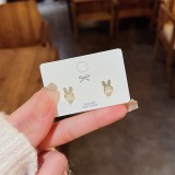 1 par de pendientes de diamantes de imitación de perlas artificiales con incrustaciones de cobre con forma de corazón y estrella dulce