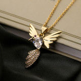 El oro simple del cobre 18K del pájaro del viaje del estilo plateó el collar pendiente del Zircon a granel