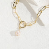 Collar con colgante chapado en oro de 14 quilates con perlas de agua dulce redondas irregulares, estilo clásico, lujoso y elegante