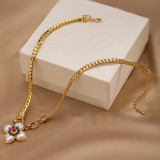 Collar pendiente del Zircon de las perlas artificiales del cobre de la flor del estilo del vintage a granel