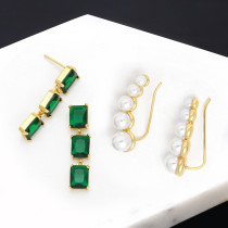 1 par de pendientes chapados en oro de 18K con incrustaciones de perlas artificiales cuadradas de estilo francés Retro