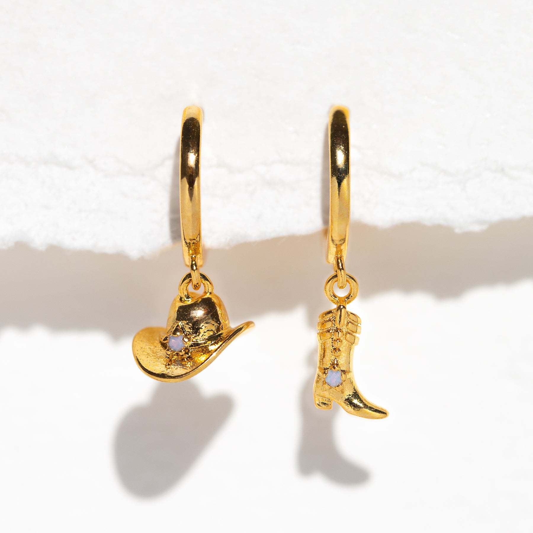 Pendientes de gota chapados en oro de 18K con incrustaciones tridimensionales de cobre y circonita, estilo Punk, vaquero, 1 par