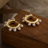 1 par de pendientes chapados en oro de 18 quilates con incrustaciones de cobre y perlas artificiales de estilo Simple