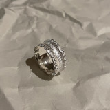 Anillo abierto de diamantes de imitación con incrustaciones plisadas irregulares de cobre cuadrado de moda 1 pieza