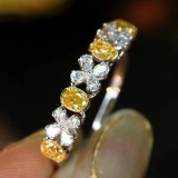 Anillo abierto de diamantes de imitación artificiales con incrustaciones de cobre y flor dulce de 1 pieza
