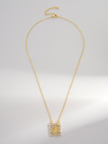 El oro cuadrado retro elegante del cobre 18K de la forma del corazón plateó el collar pendiente del Zircon a granel