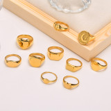 Anillos chapados en oro de 18 quilates con revestimiento de acero inoxidable de color sólido rosa en forma de corazón elegante