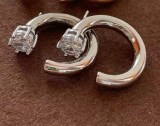 1 par de pendientes de diamante artificiales de cobre con incrustaciones de chapado en forma de C de estilo moderno