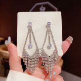 Pendientes colgantes de diamantes de imitación con incrustaciones de cobre y perlas de imitación con forma de corazón y borlas a la moda, 1 par