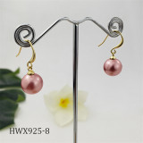 1 par de perlas chapadas en color sólido de estilo simple y elegante es una perla natural. Puede haber diferentes tamaños. Por favor, comprenda el gancho para la oreja de cobre.