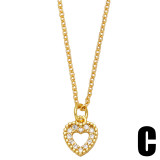 Estilo simple Forma de corazón Cobre Chapado en oro Collar con colgante de circón 1 pieza