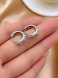 1 par de pendientes de aro chapados en oro blanco con incrustaciones de cobre y circonita chapados en oro blanco de estilo sencillo informal