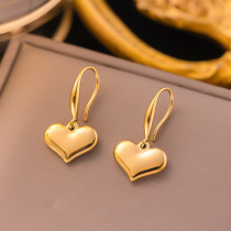 1 par de pendientes colgantes chapados en oro y acero de titanio con forma de corazón