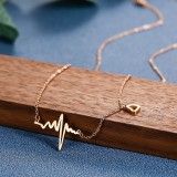 Estilo francés Estilo moderno Estilo coreano Electrocardiograma Chapado en acero de titanio Collar chapado en oro de 18 quilates