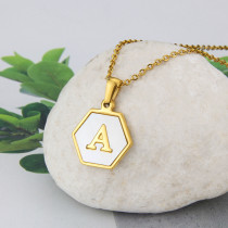 Joyería al por mayor, collar de acero inoxidable con colgante de 26 letras de concha blanca Hexagonal Simple, joyería