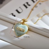 Collar con colgante de esmalte de acero de titanio con forma de corazón de estilo simple