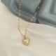 Collar con colgante chapado en oro de 18 quilates con incrustaciones de acero de titanio y piedras preciosas artificiales con forma de corazón dulce