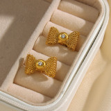 Pendientes de acero inoxidable con nudo de lazo geométrico dulce Pendientes de acero inoxidable con circonitas