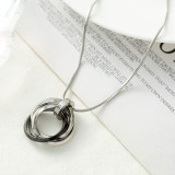 1 pieza de collar con colgante de diamante con incrustaciones de pulido de acero inoxidable y círculo informal