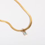Collar de circón cuadrado geométrico de acero de titanio con sentido de diseño pequeño Collar de diamantes cuadrado pequeño Cadena de serpiente plana de 3 mm de ancho Cadena de suéter