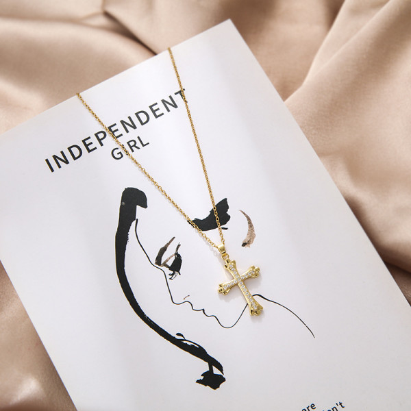 Collar De Circón Con Incrustaciones De Acero Inoxidable Cruzado De Moda
