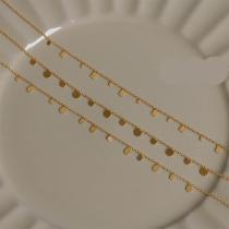 Collar chapado en oro de 18 quilates con revestimiento de acero de titanio con gotas de agua cuadradas redondas de estilo simple