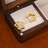 1 par de pendientes chapados en oro de 18 quilates de acero inoxidable con forma de corazón en forma de U de estilo informal y sencillo