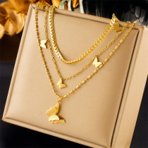 Collares en capas chapados en oro de 18 quilates con revestimiento de acero de titanio y mariposa de estilo coreano